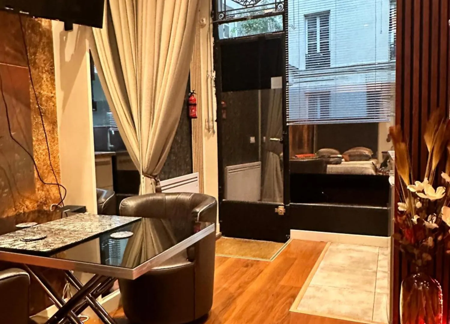 Parisian Design By Kenzo Apartment